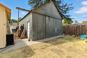 312 W Main St, Turlock, CA 95380 - Photo 63