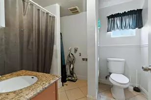 312 W Main St, Turlock, CA 95380 - Photo 57