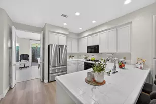 982 S Beach Dr, Sacramento, CA 95831 - Photo 19