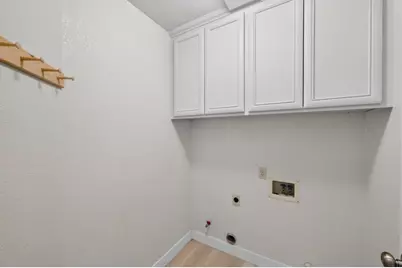 982 South Beach Drive, Sacramento, CA 95831 - Photo 25