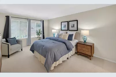 982 South Beach Drive, Sacramento, CA 95831 - Photo 5
