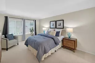 982 S Beach Dr, Sacramento, CA 95831 - Photo 5