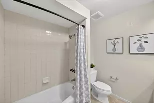 982 S Beach Dr, Sacramento, CA 95831 - Photo 37