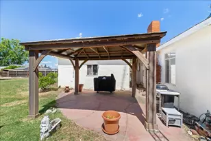 515 Locust Ave, Manteca, CA 95337 - Photo 35