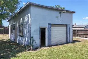 515 Locust Ave, Manteca, CA 95337 - Photo 43