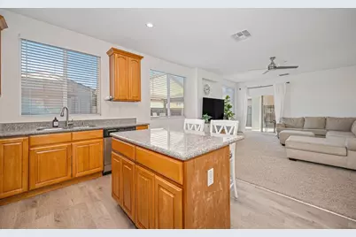 4640 Seanpatrick Drive, Sacramento, CA 95838 - Photo 3