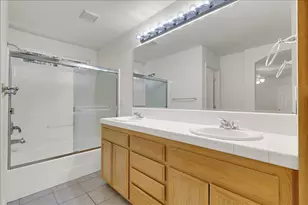 1119 John Wayne Dr, Yuba City, CA 95991 - Photo 25