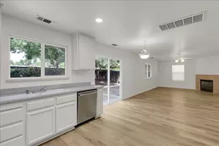 1119 John Wayne Dr, Yuba City, CA 95991 - Photo 11