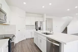 1453 McIntyre St, Galt, CA 95632 - Photo 3