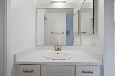 12 Seine Court, Sacramento, CA 95826 - Photo 19