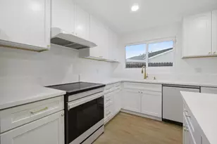 12 Seine Ct, Sacramento, CA 95826 - Photo 9