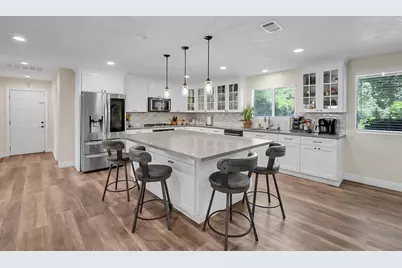 6112 E Slaton Ct, Stockton, CA 95215 - Photo 9