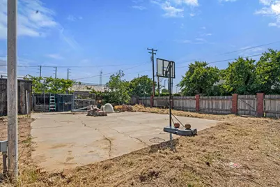 1409 Payne Avenue, Modesto, CA 95351 - Photo 35