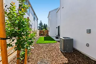 6435 Jacinto Ave, Sacramento, CA 95823 - Photo 41