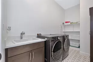 3265 Parkland Ct, Folsom, CA 95630 - Photo 17