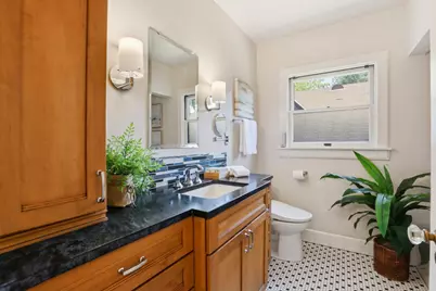 2700 Castro Way, Sacramento, CA 95818 - Photo 25
