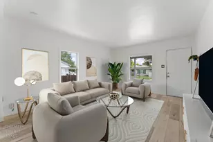 4220 33rd St, Sacramento, CA 95820 - Photo 5