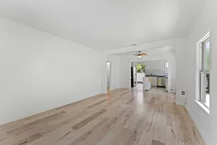 4220 33rd St, Sacramento, CA 95820 - Photo 7