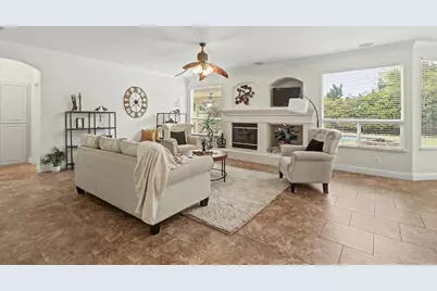 10077 Cristo Drive, Sacramento, CA 95829 - Photo 3