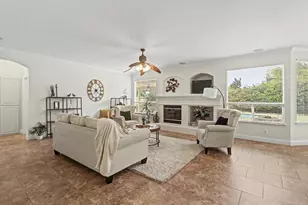10077 Cristo Dr, Sacramento, CA 95829 - Photo 3