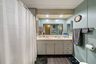 E Yosemite Ave, Manteca, CA 95336 - Photo 15