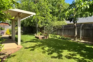 2791 Bradshaw Rd, Sacramento, CA 95827 - Photo 21