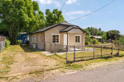 760 Sycamore Avenue, Olivehurst, CA 95961 - Photo 1