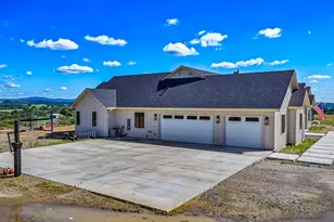 5564 Meagan Ln, Burson, CA 95225 - Photo 11