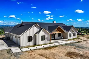 5564 Meagan Ln, Burson, CA 95225 - Photo 9