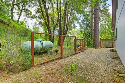 16366 Banner Quaker Hill Road, Nevada City, CA 95959 - Photo 15