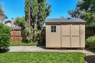 244 Laurelwood Cir, Manteca, CA 95336 - Photo 41