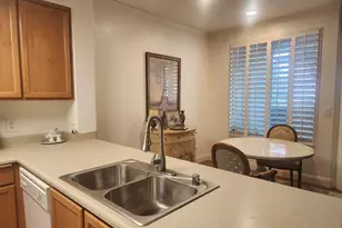 5201 Laguna Oaks Dr, Elk Grove, CA 95758 - Photo 7