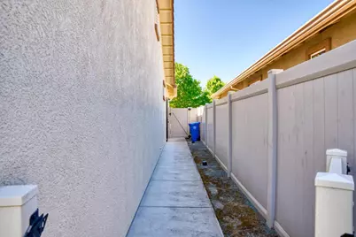 2314 Shadow Berry Drive, Manteca, CA 95336 - Photo 33