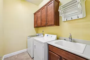 2241 Coryton Ln, Roseville, CA 95747 - Photo 29