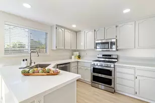 4721 Mapleplain Ave, Elk Grove, CA 95758 - Photo 13