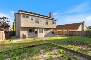 4721 Mapleplain Ave, Elk Grove, CA 95758 - Photo 39