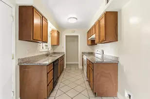7609 Circle Pkwy, Sacramento, CA 95823 - Photo 11