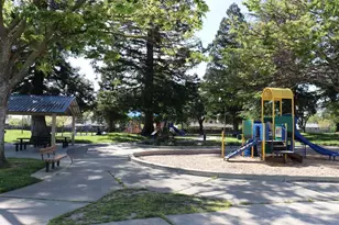 7609 Circle Pkwy, Sacramento, CA 95823 - Photo 27