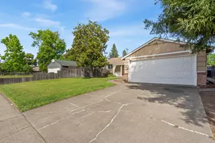 7609 Circle Pkwy, Sacramento, CA 95823 - Photo 3