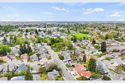 9881 Turtle Dove Court, Elk Grove, CA 95624 - Photo 47