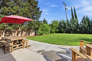 6613 Narcisco Way, Hughson, CA 95326 - Photo 23