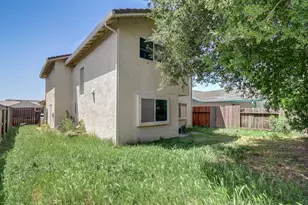 6871 Carnation Ave, Sacramento, CA 95822 - Photo 43