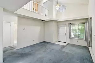 6871 Carnation Ave, Sacramento, CA 95822 - Photo 9