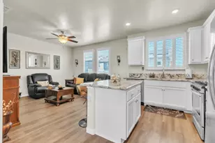 4310 Ocean Ln, Elk Grove, CA 95757 - Photo 23