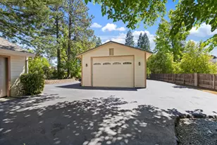 5625 Foothill Rd, Rocklin, CA 95677 - Photo 13