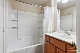 900 Moon Cir, Folsom, CA 95630 - Photo 17