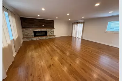3006 Chestnut Hill Drive, Sacramento, CA 95826 - Photo 11