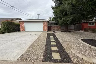 3006 Chestnut Hill Dr, Sacramento, CA 95826 - Photo 1