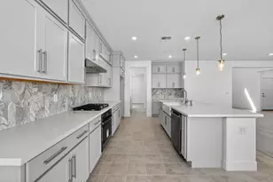 9987 Common Yarrow Wy, Sacramento, CA 95829 - Photo 3