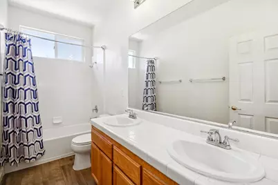 9465 Mainline Drive, Elk Grove, CA 95624 - Photo 33
